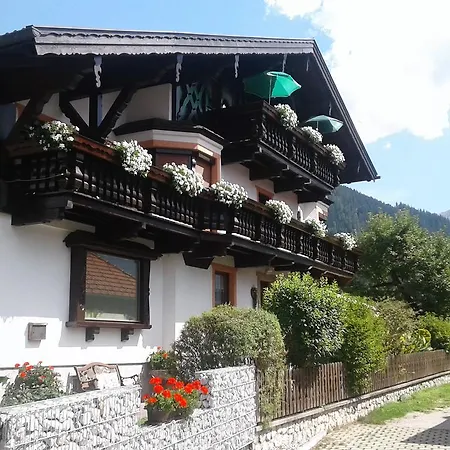 Haus Waldesrand 公寓